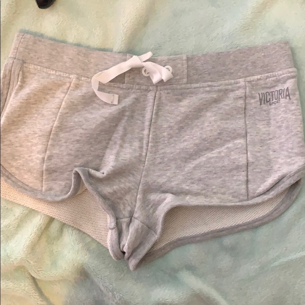 Grey Victoria Sport shorts
